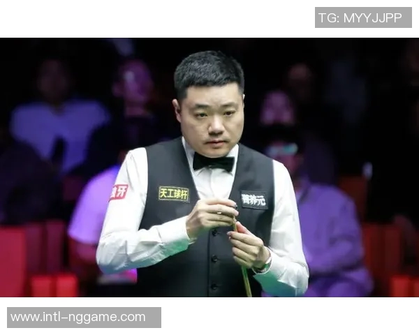 马丁古尔德与丁俊晖的巅峰对决引发斯诺克界热议与期待